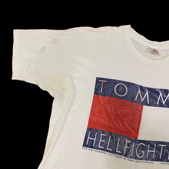 Vintage Tommy Hellfighter Religious ephesians 6:12 T-shirt - Picture 2 of 4